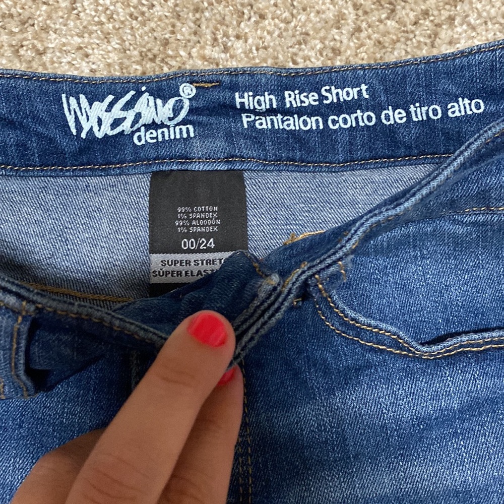 Mossimo jean shorts size 00/24 - Picture 2 of 3